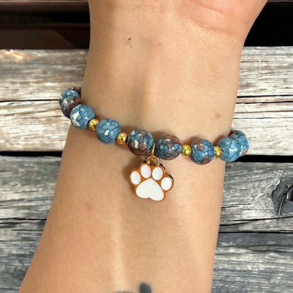 Marbled Blue Bead Bracelet with Paw Print Charm - Picture 2 of 2